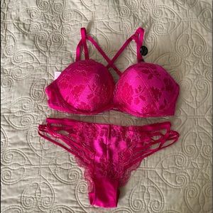 New never worn VS sexy bra and panty set.